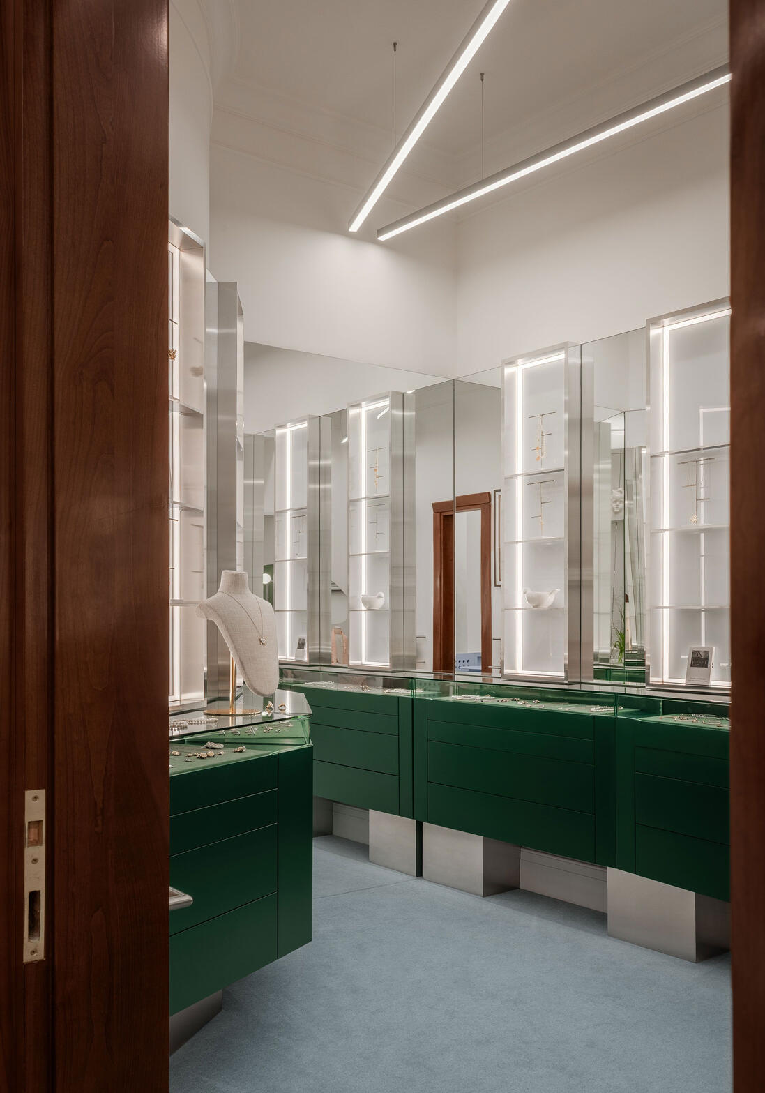 jewelry room